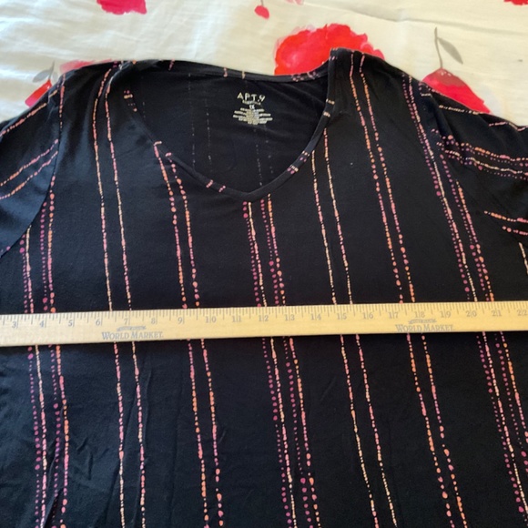 Women’s APT. P blouse 1X - Picture 4 of 5